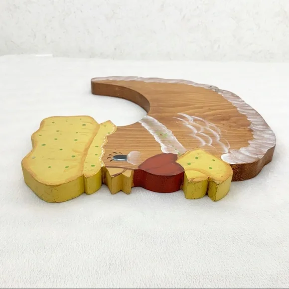 Vintage Wood Hand Painted Chicken Wall Hanging Hen Wearing Bonnet Farmhouse - Picture 6 of 9